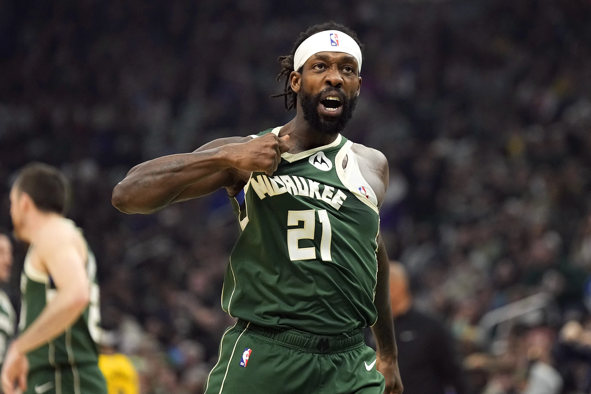 贝弗利:有些NBA超巨在欧洲打不了球 那里一切以团队和防守为先